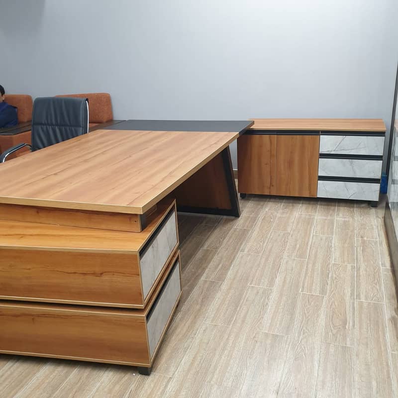Exacutive Table, CEO Table, Boss Table, Office Furniture 1