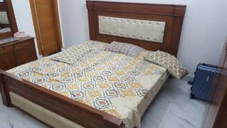 King size bed with mattres
