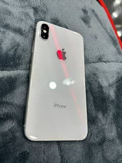 iPhone XS 64gb silver pta approved