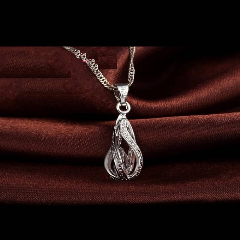 Elegant and Stylish Women 925 Silver Jewelry Set 2