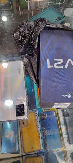 vivo v21 with box and charger 10by10