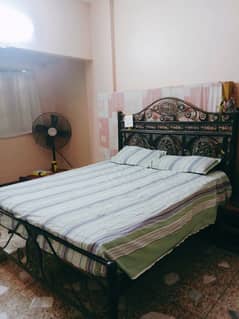KING SIZE DOUBLE BED WITH MATRESS