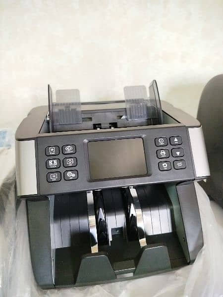 cash counting machine, mix note counting with fake note detection PKR 8