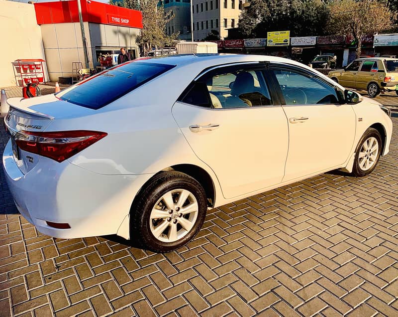 Toyota Corolla Altis Grande 2016 4