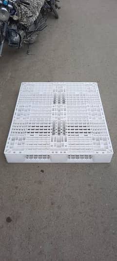Plastic Pallet | Imported Irani Pallets | Stock available For sale