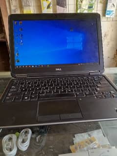 Dell Laptop latitude 7240 good condition