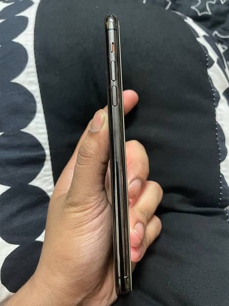 iPhone 11 Pro Max | PTA APPROVED 4