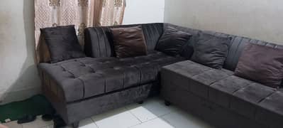 Lshape sofa in new condition