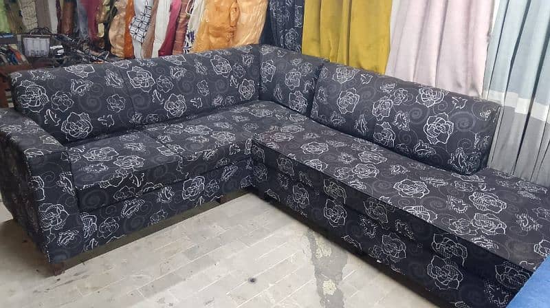 Sofa Sets Available For Sale with 25% Discount 1