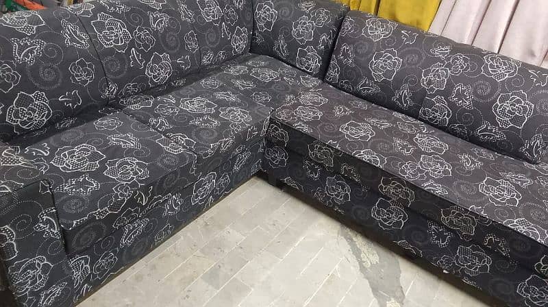 Sofa Sets Available For Sale with 25% Discount 3