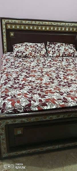 Bed set with divider 2