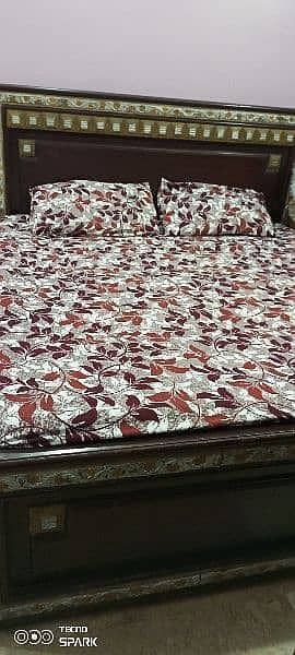 Bed set with divider 6