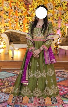 mehndi dress only 1 time used