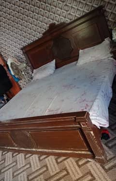 King Size Bed For Sale 25,000 Contect US 03331606777
