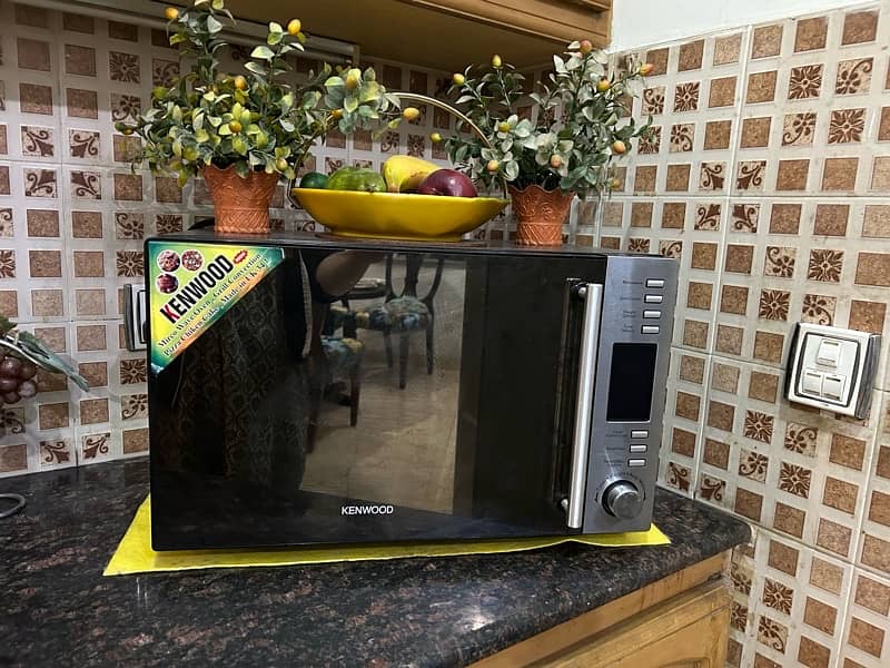 Kenwood microwave 34 litres 1