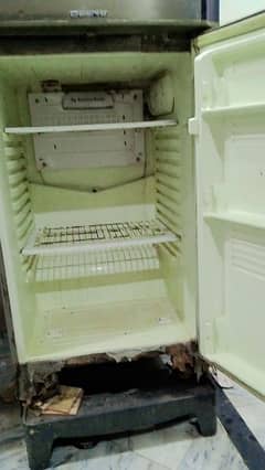 Refrigerator Urgent sale