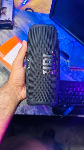 JBL charge 5 Full New 4