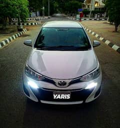 Toyota Yaris AtivX 1.5L | top pkg