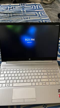 HP 15s Ryzen 3500u Laptop with 2gb Graphics