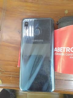 Samsung galaxy a30 4 64 condition 10 9 no box pta approved finger ok