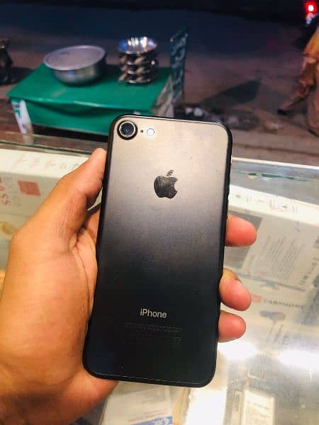 IPhone 7  PTA Approved 128GB 6