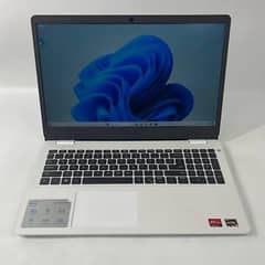 Dell laptop core i7 10/10 All Excellent condition ( i5 _ Apple