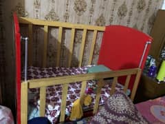 baby bed in use condition