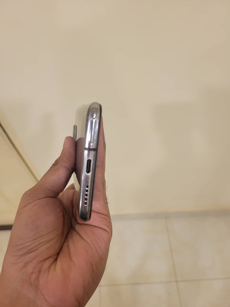 Oneplus 7T 8/128 GB Fault in description 2