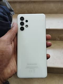 Samsung A32 in good condition box or chargar available ha original