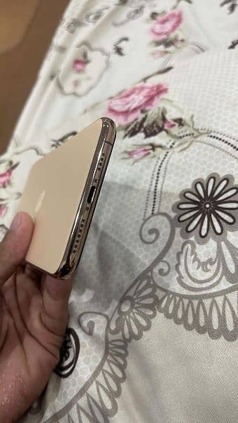 apple iPhone 256 gb 11 pro max with box 03257136365 1