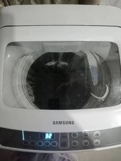 Samsung fully Automatic machine in very good condition