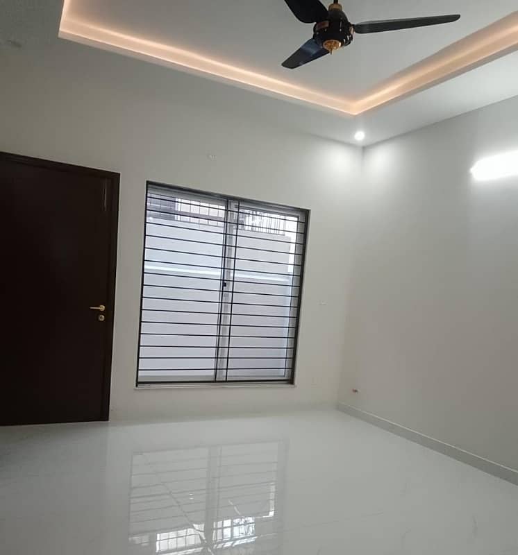 Highly-Desirable House Available In G-13 For rent 3