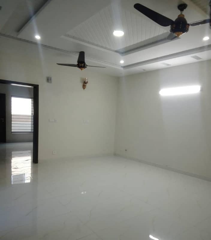 Highly-Desirable House Available In G-13 For rent 5
