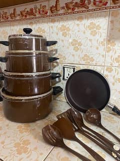 Non Stick set of 4 in good condition