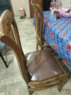 High-Quality Wooden Dining Table for Sale - Excellent Condition