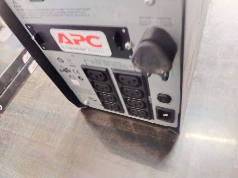 APC Smart ups 3000va pure sine wave 1kva to 500kva all UPS 8