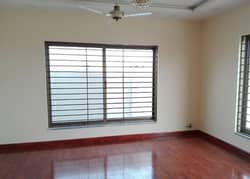 Affordable Upper Portion Of 14 Marla Is Available For rent