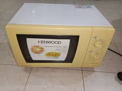 Kenwood microwave oven with grill neet condition