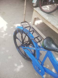 Special alloy wheels bicycle with disc brake and extra pair of tyre
