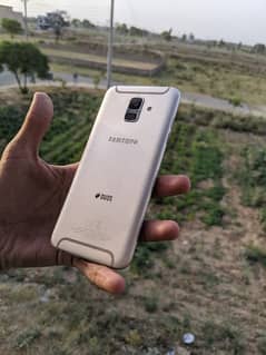 SAMSUNG Galaxy A6 ( 64) Good Condition Sale & Exchange Possible phone