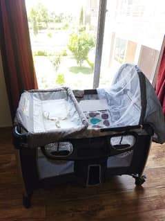 Baby Crib/Rocker/Carrier/Car Seat