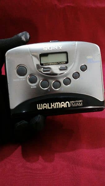 Sony Vintage 80s Walkman 4