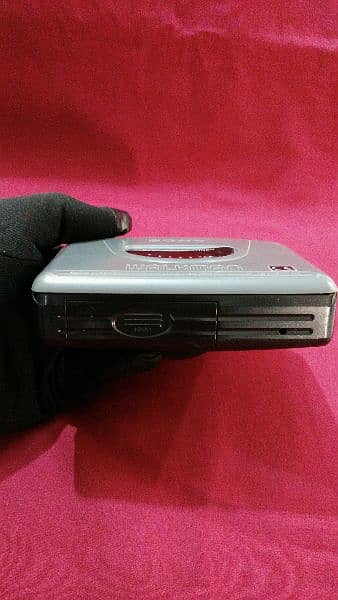 Sony Vintage 80s Walkman 7