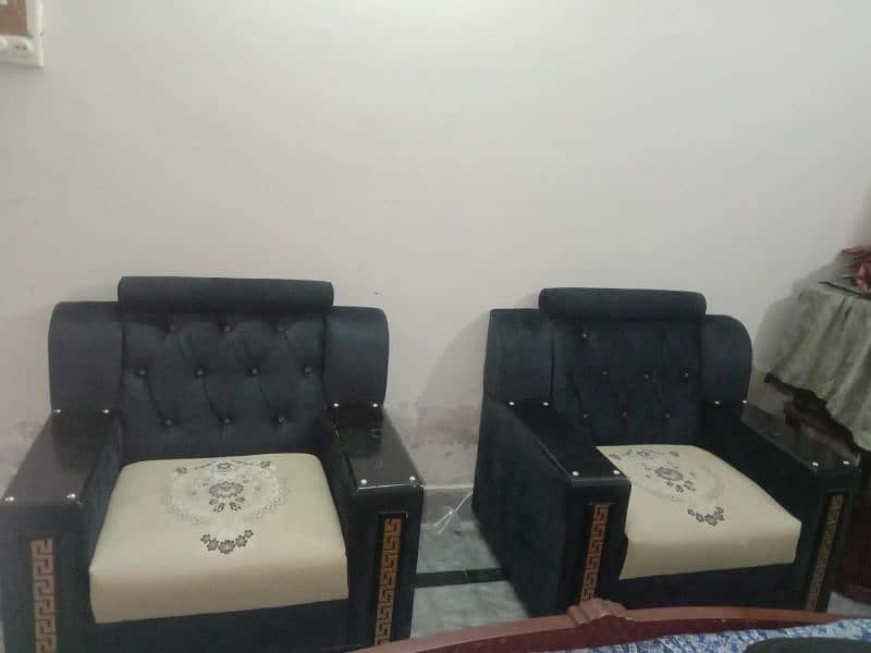 complete set of sofa and dewan 1