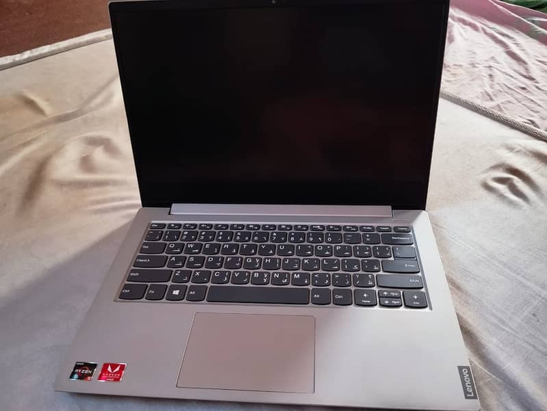 Lenovo IdeaPad S340 0