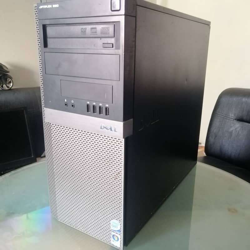 Dell Desktop Computer 1