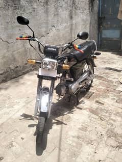 Honda 70cc  motor bike