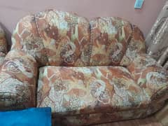 4 seater sofa is for sale