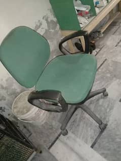 revolving chair boss chair