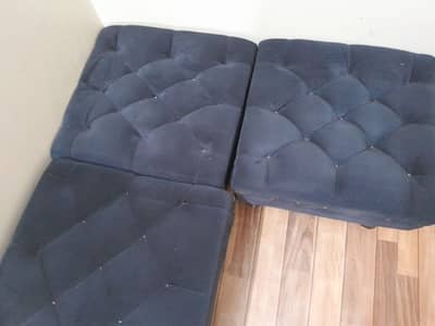 puffy seat in good condition